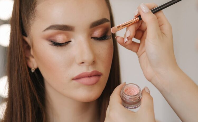  Alergia ocular por maquiagem – O que você precisa saber