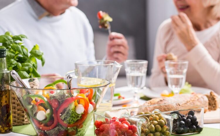  Dieta mediterrânea reduz risco de glaucoma, segundo estudo espanhol